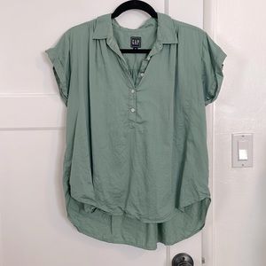 GAP half-button green popover blouse